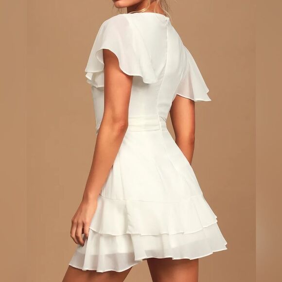 White Lulu's Dress - Picture 2 of 5